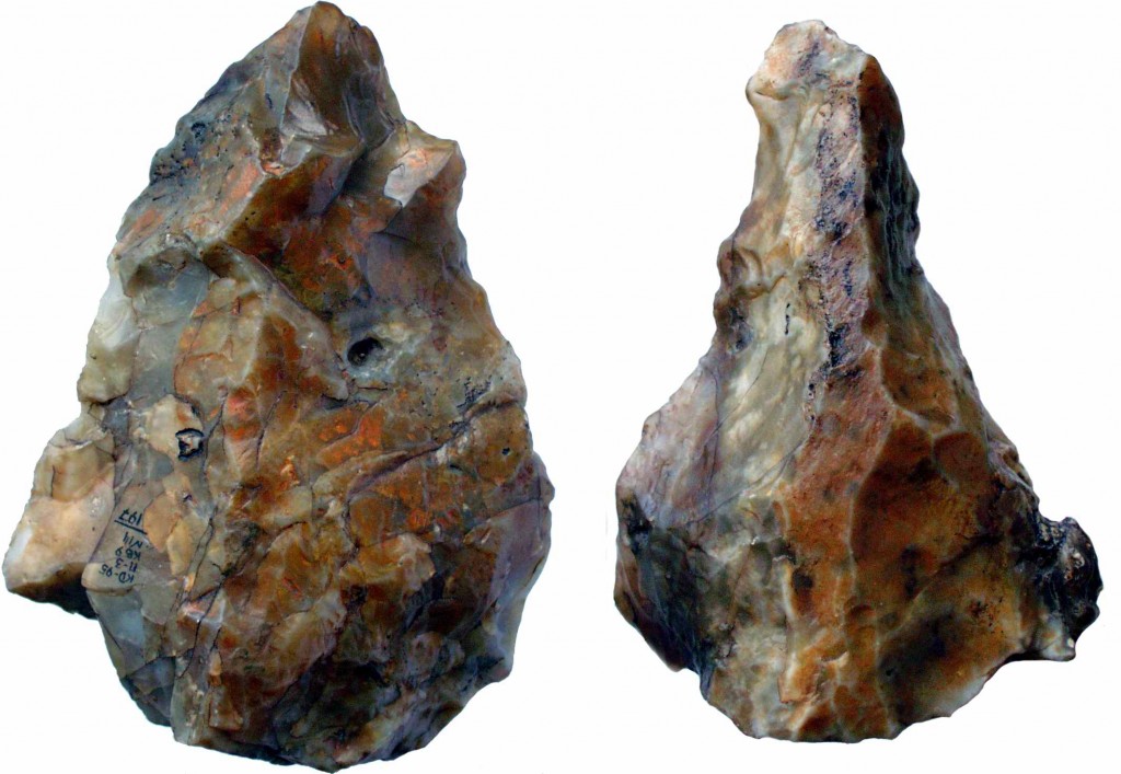 ЦАХИУРТЫН ХӨНДИЙН ЧУЛУУН ЗЭВСГИЙН ДАРХНЫ ГАЗАР 