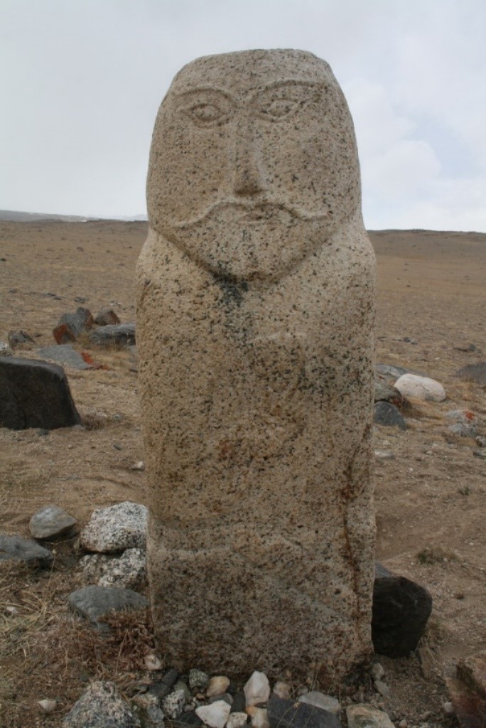 ШУУРХАЙН ХӨХ НУУРЫН ХҮН ЧУЛУУН ХӨШӨӨД