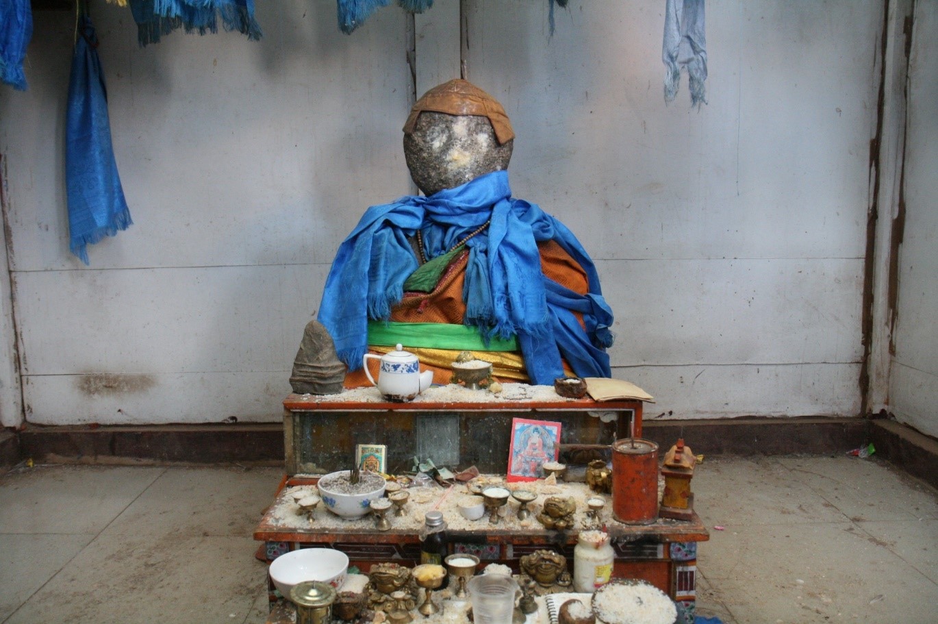 “ЦАГААН УУШХАЙ” ХЭМЭХ ХҮН ЧУЛУУН ХӨШӨӨ